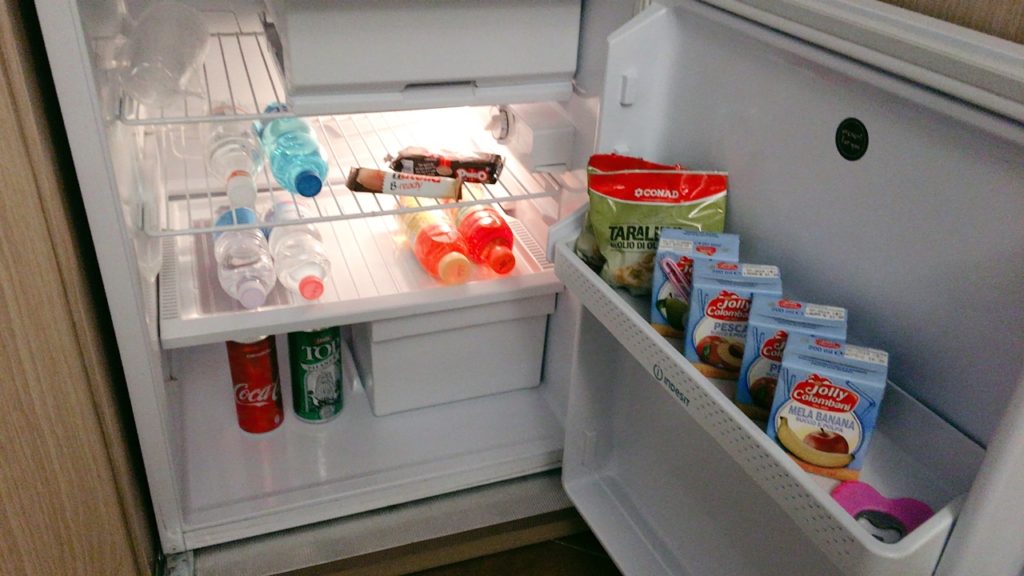 フィウミチーノ albis アルビス 冷蔵庫 ジュース お酒