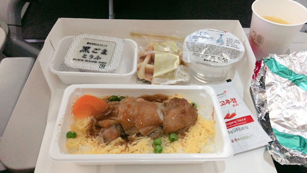 アシアナ空港 成田 ソウル 観光 機内食 昼