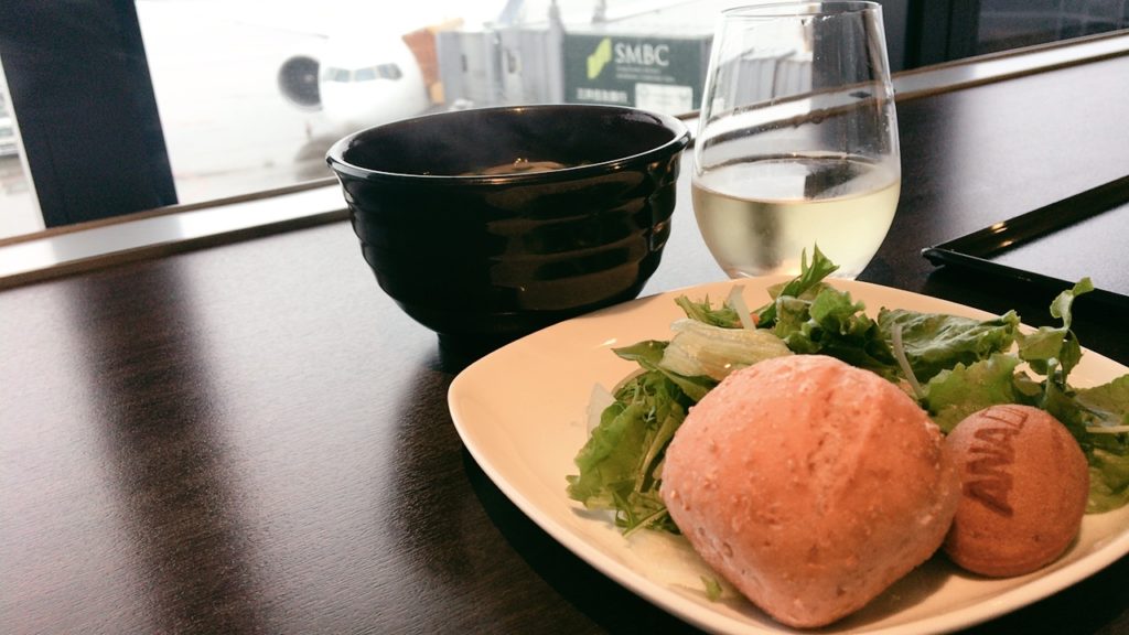 ANA ラウンジ 成田 アナ