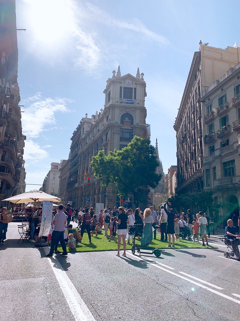 スペイン バルセロナ メルセ祭り 歩行者天国 ホコテン